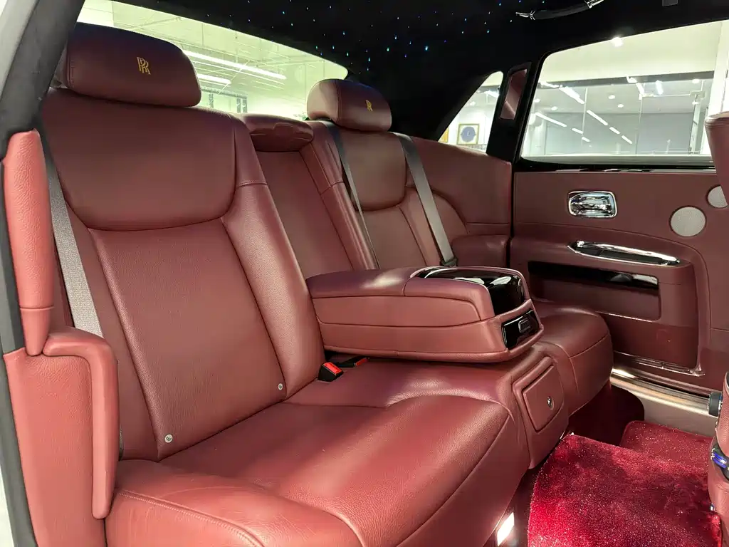 Rolls-Royce Ghost — миниатюра 10