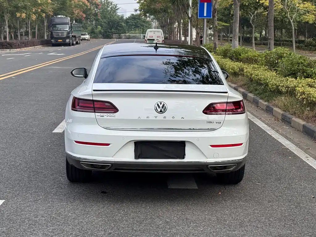 Volkswagen CC — миниатюра 11