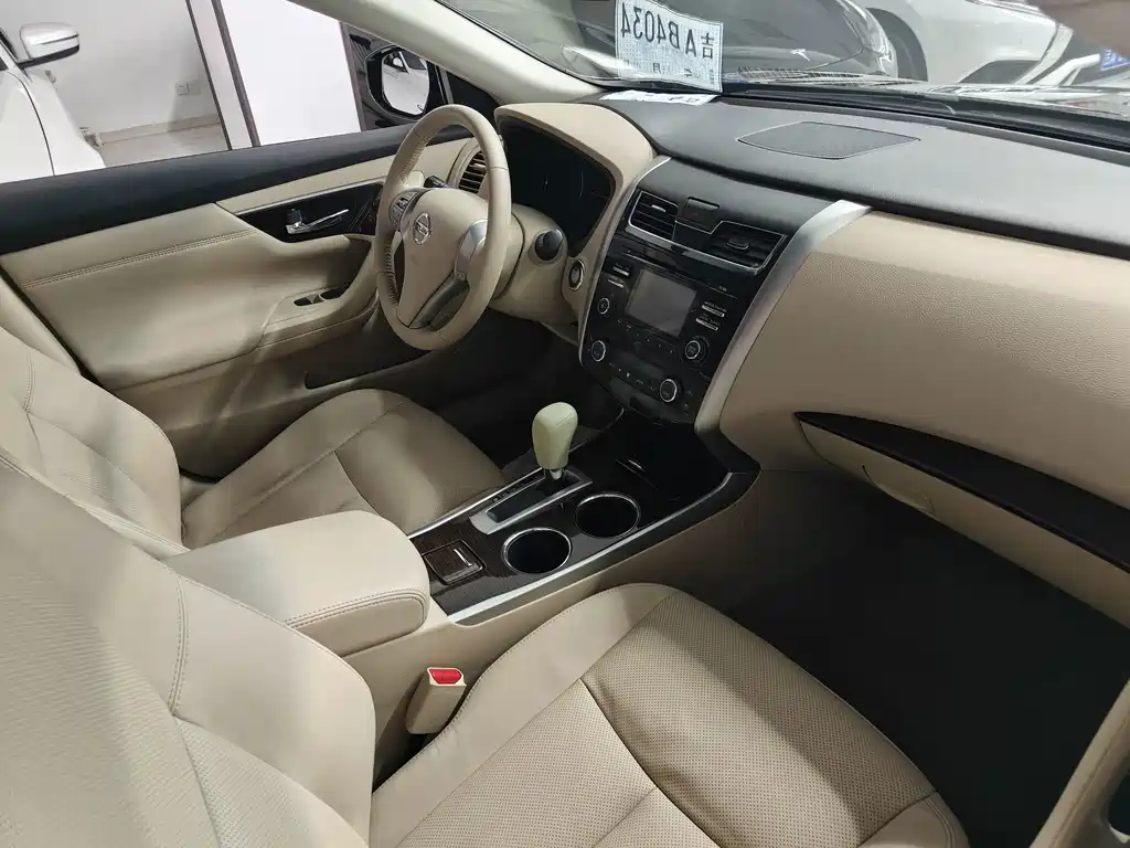 Nissan Teana — миниатюра 9