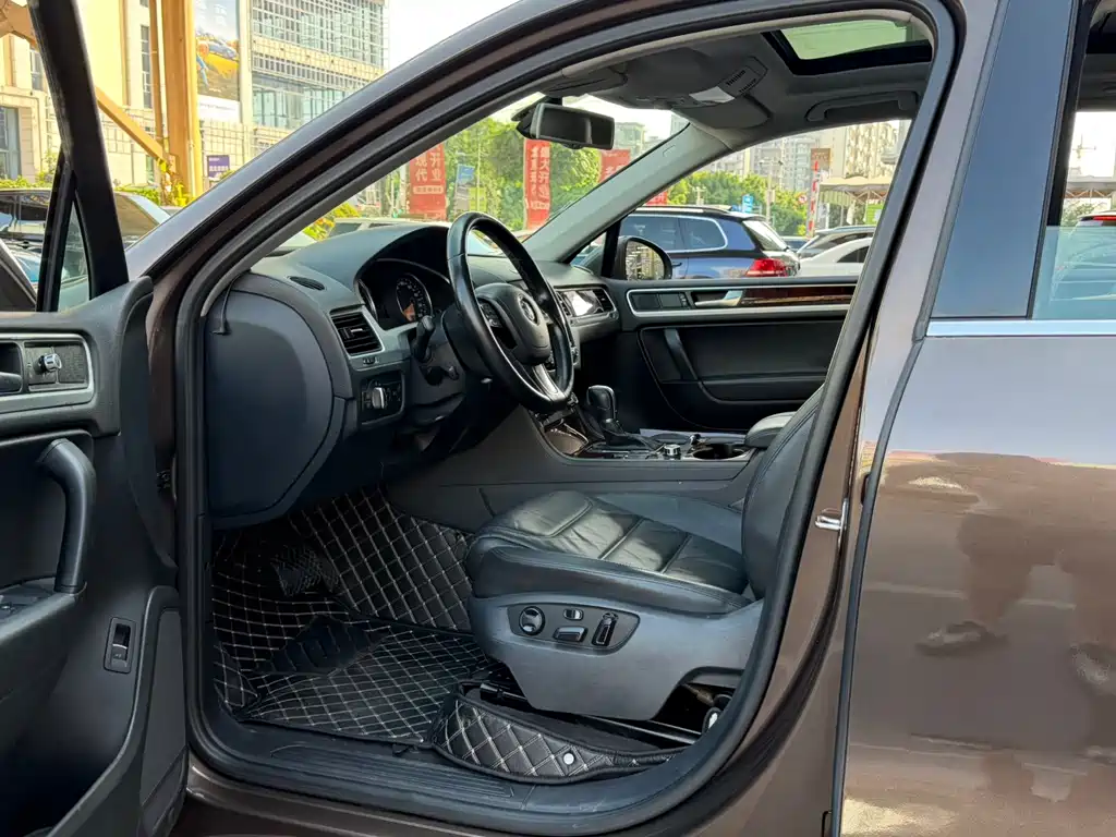 Volkswagen Touareg — миниатюра 4