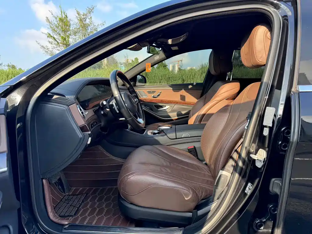 Mercedes-Benz S-Class — миниатюра 7
