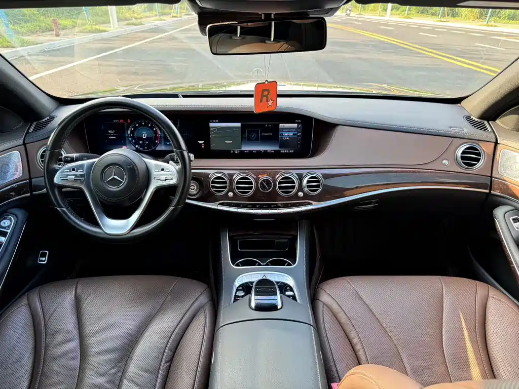 Mercedes-Benz S-Class — миниатюра 8