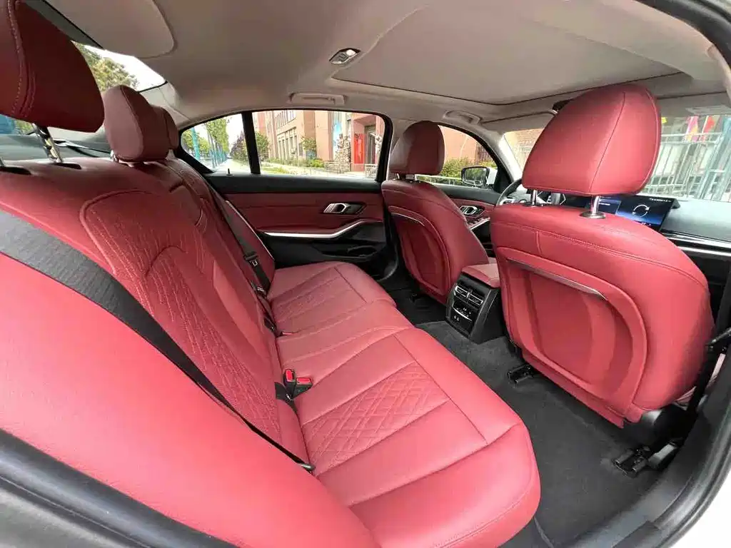 BMW 3 Series — миниатюра 8