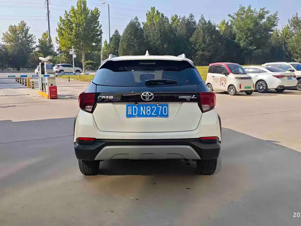 Toyota Yaris L — миниатюра 4