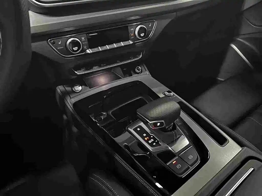 Audi Q5L — миниатюра 10