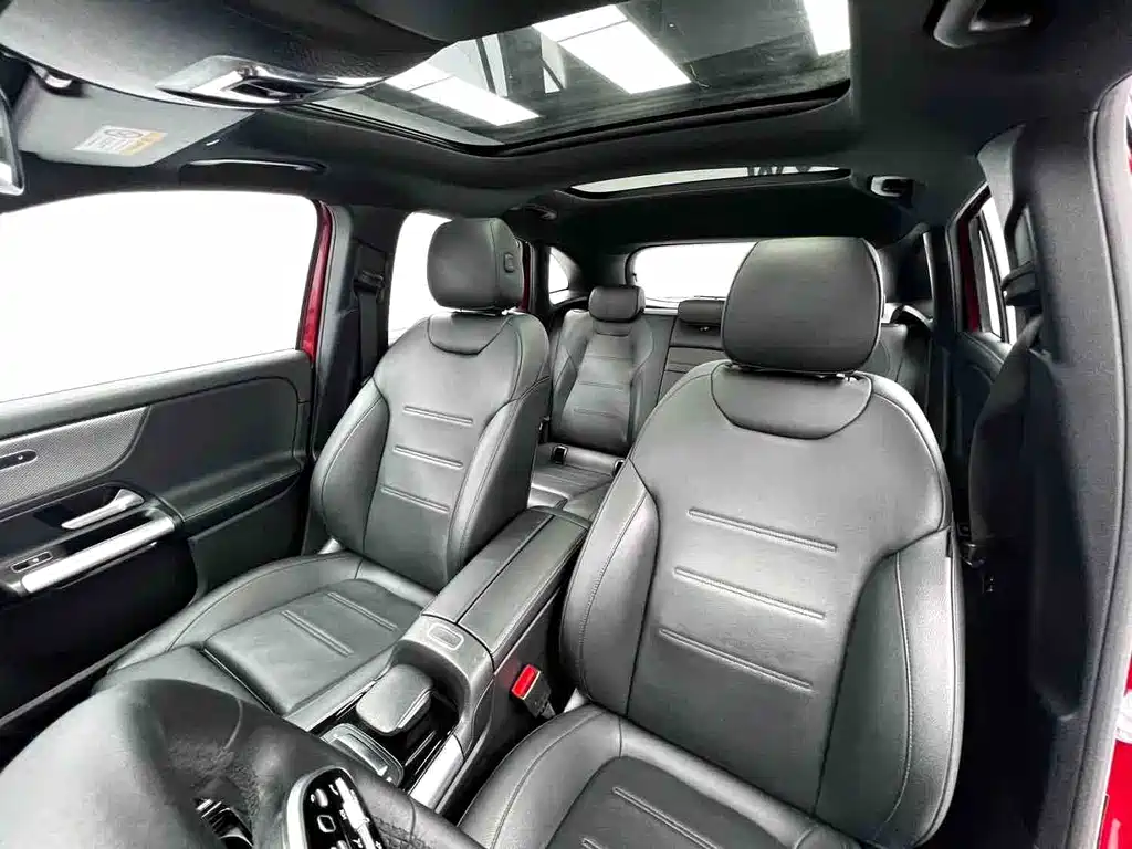Mercedes-Benz GLA — миниатюра 10