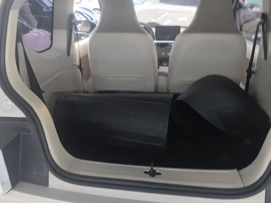 Wuling MINIEV — миниатюра 4