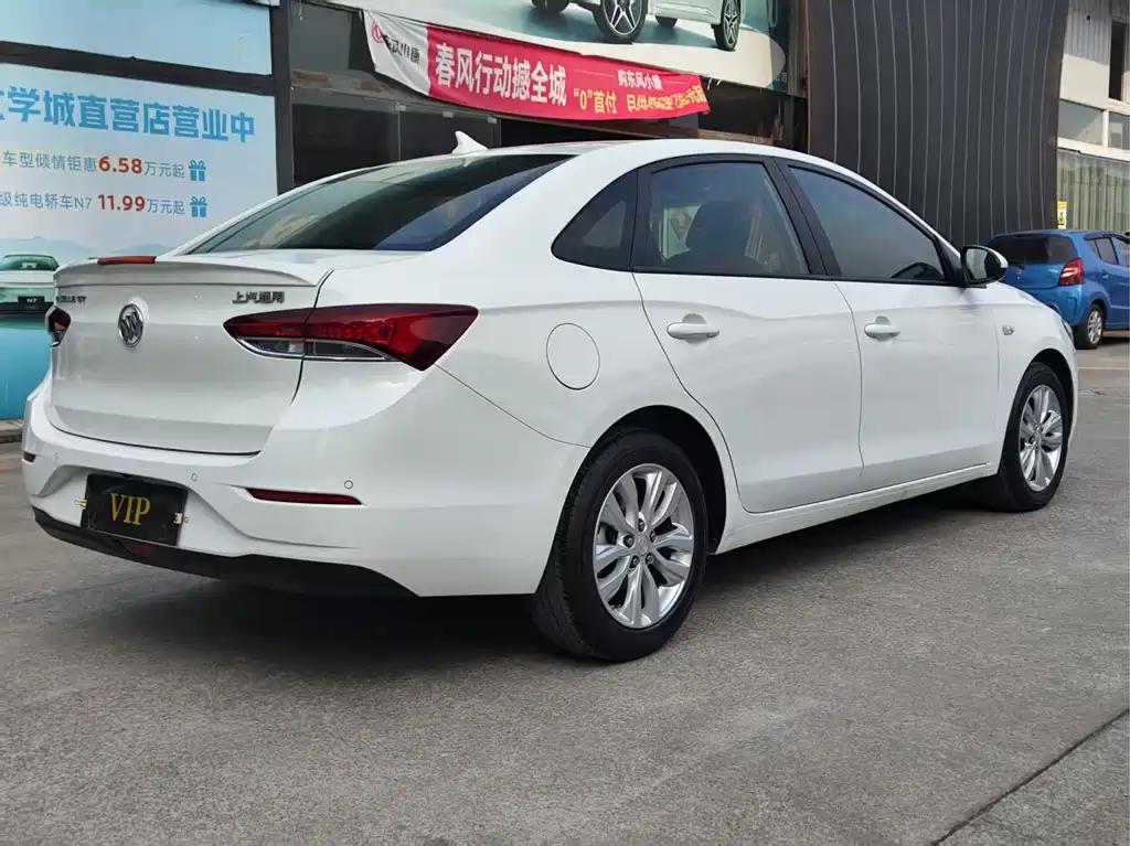 Buick Excelle — миниатюра 7