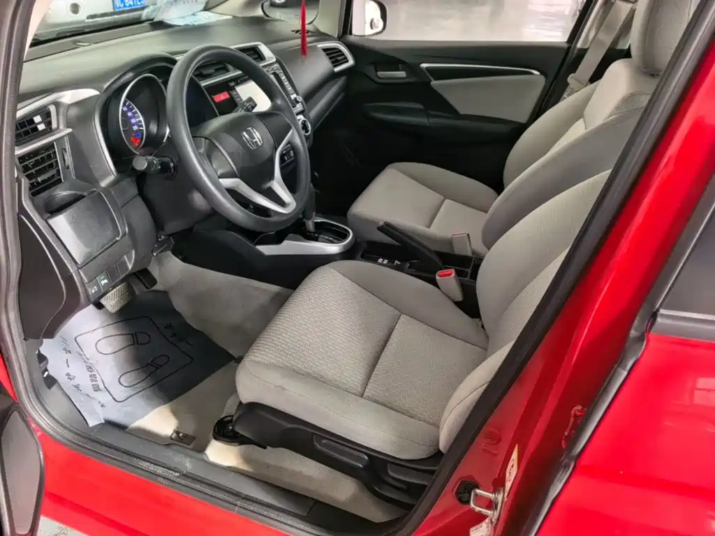 Honda Fit — миниатюра 15