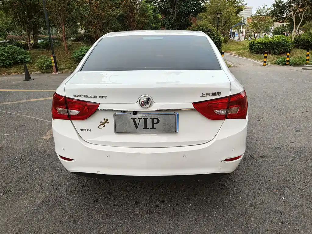 Buick Excelle — миниатюра 8