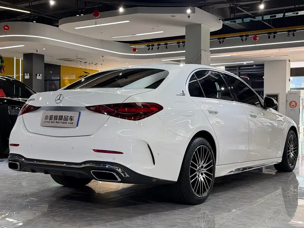 Mercedes-Benz C-Class — миниатюра 15