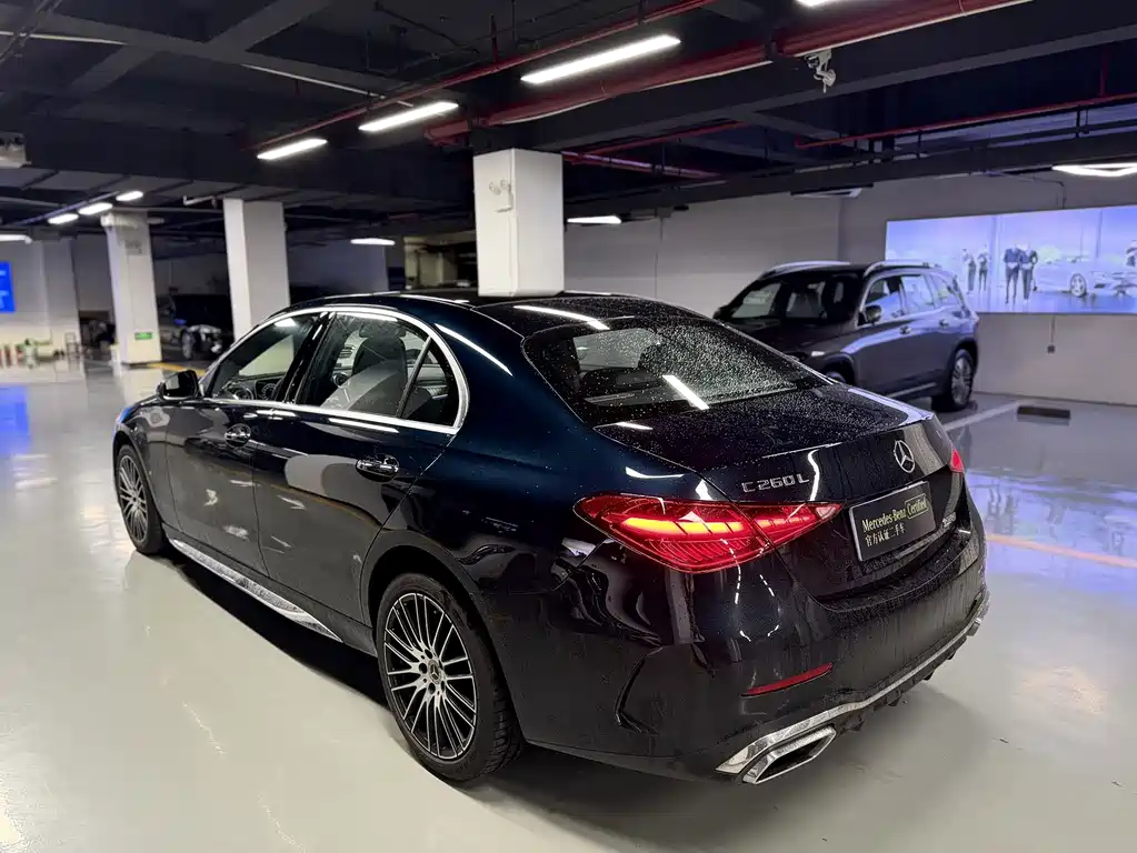 Mercedes-Benz C-Class — миниатюра 7