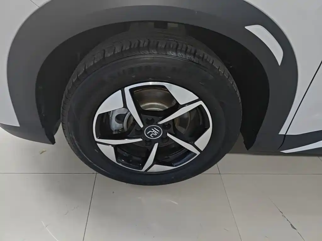 BYD Yuan UP — миниатюра 23