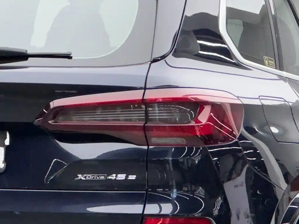BMW X5 New Energy (Import) — миниатюра 6