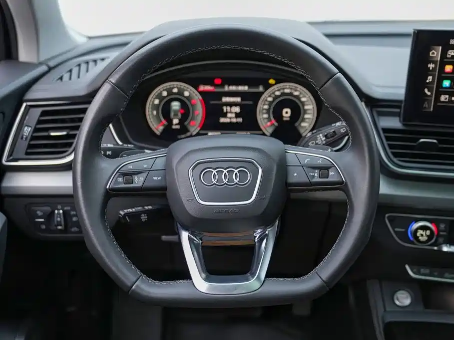 Audi Q5L — миниатюра 11