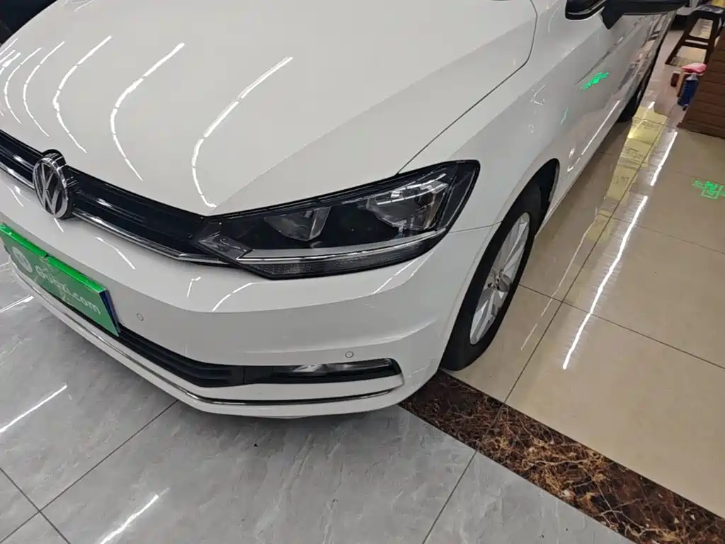 Volkswagen Touran — миниатюра 24