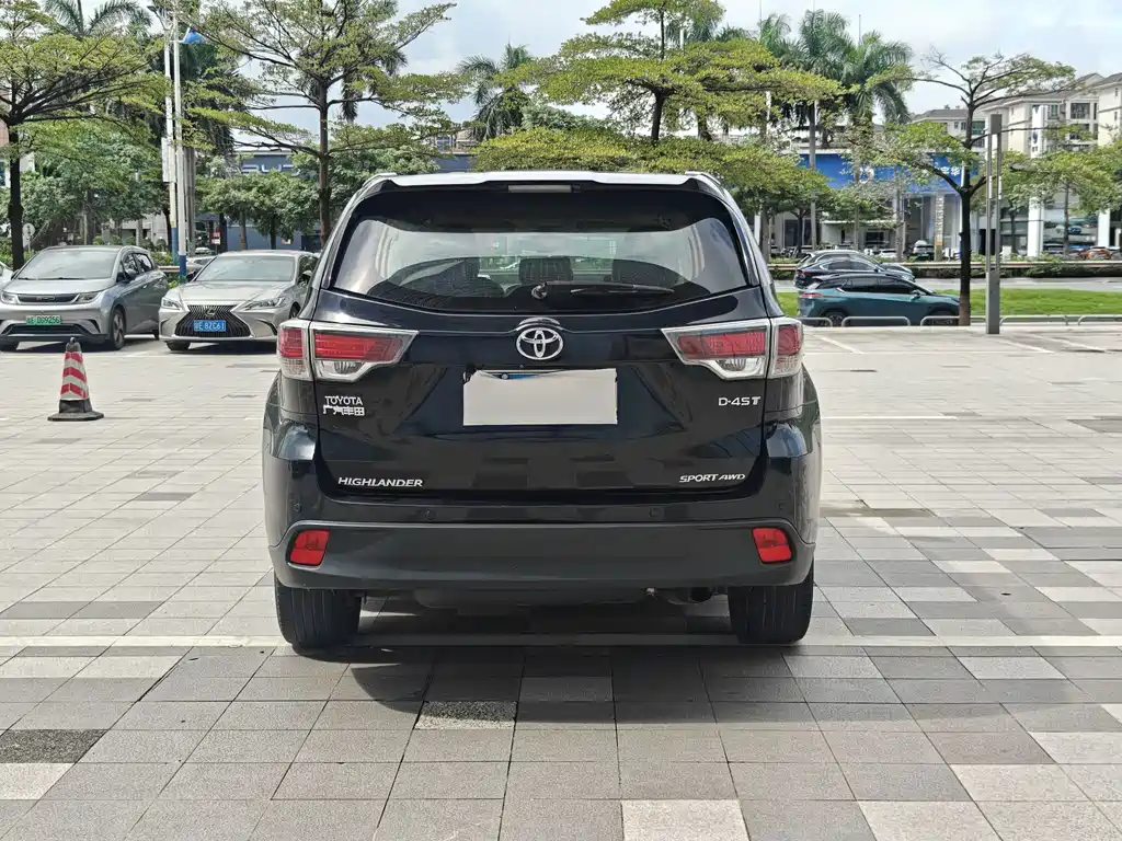 Toyota Highlander — миниатюра 4