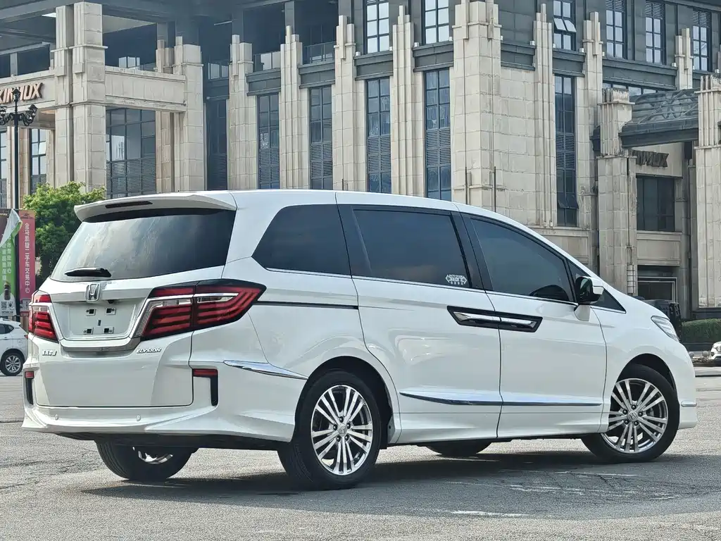 Honda Elysion — миниатюра 6