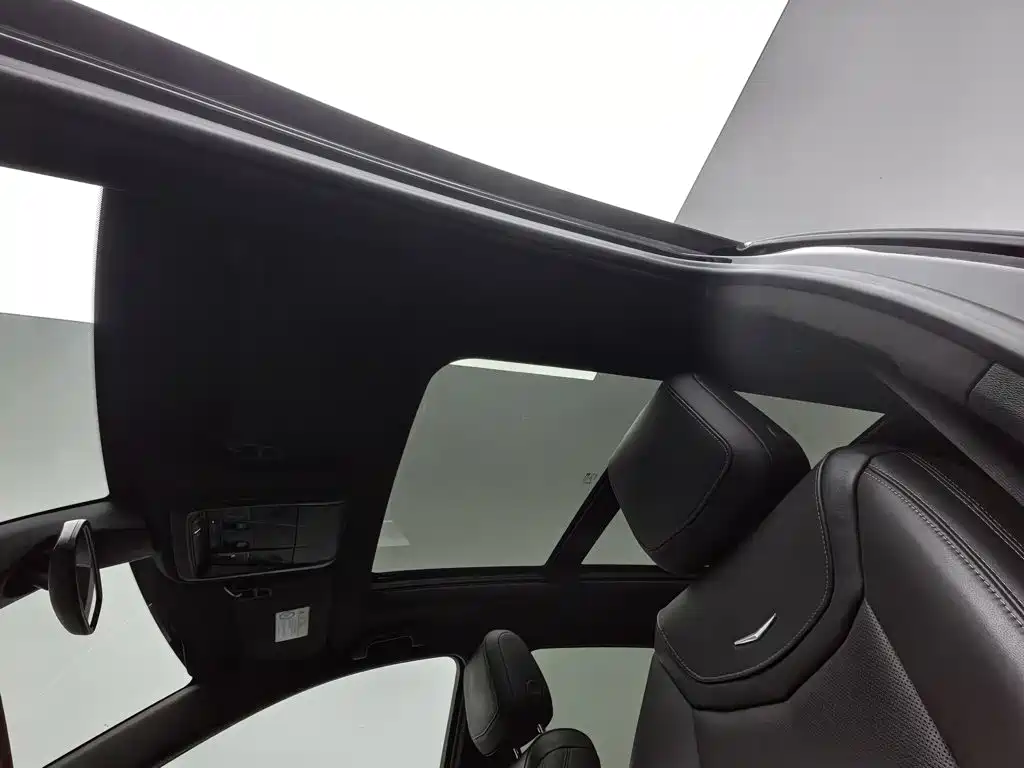 Cadillac XT5 — миниатюра 14