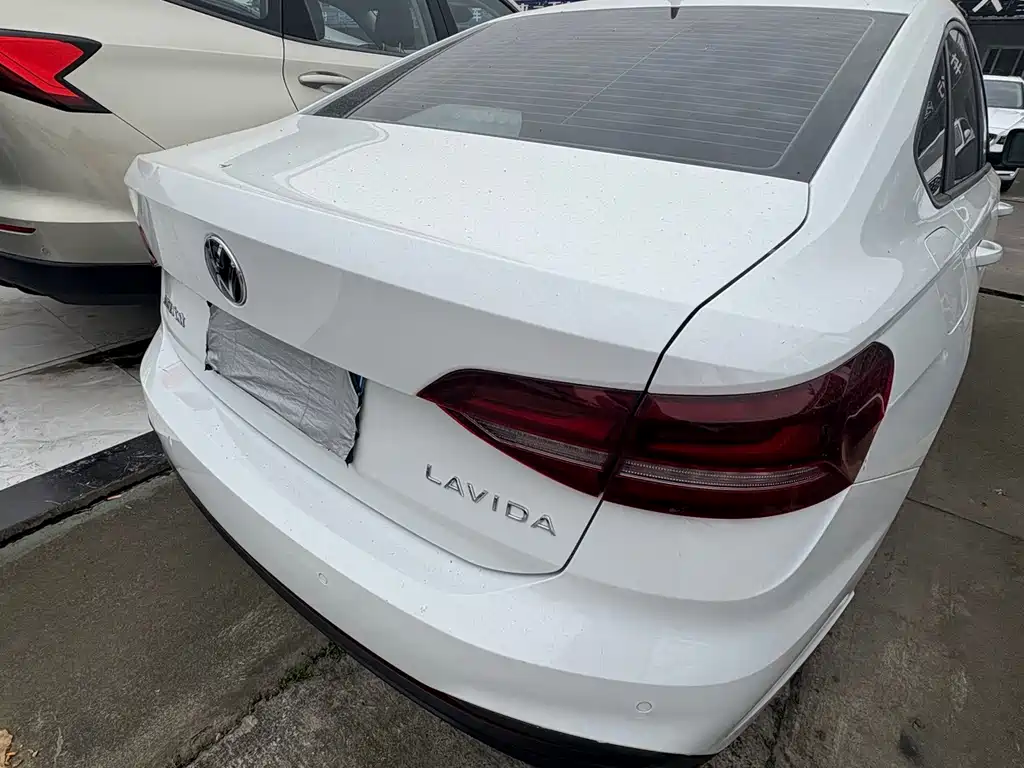 Volkswagen Lavida — миниатюра 15
