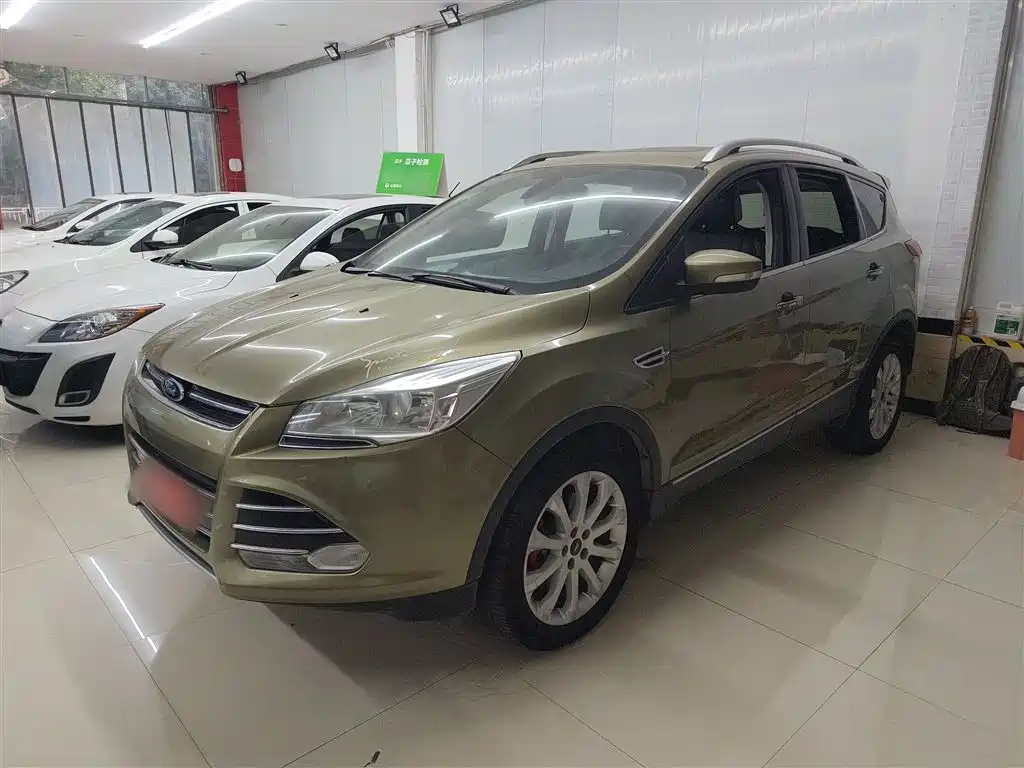 Ford Kuga 2016