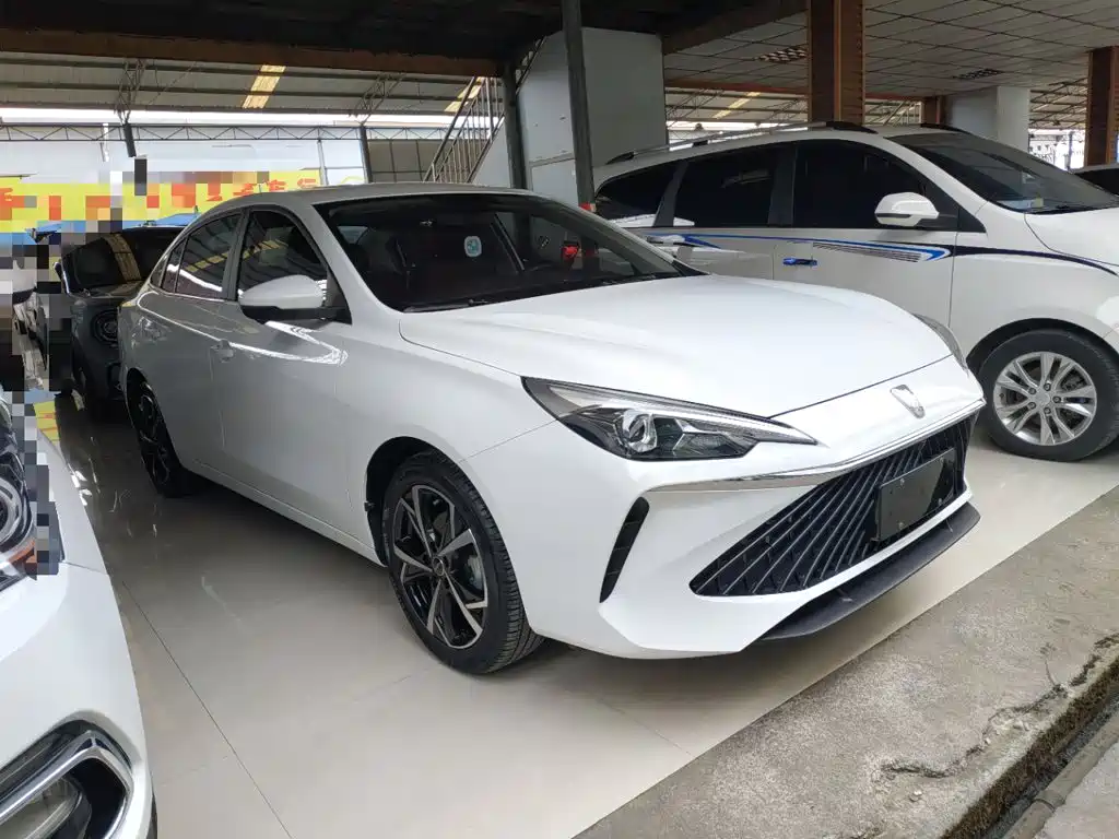 Roewe i5 — миниатюра 4