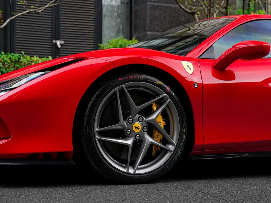 Ferrari F8 — миниатюра 7