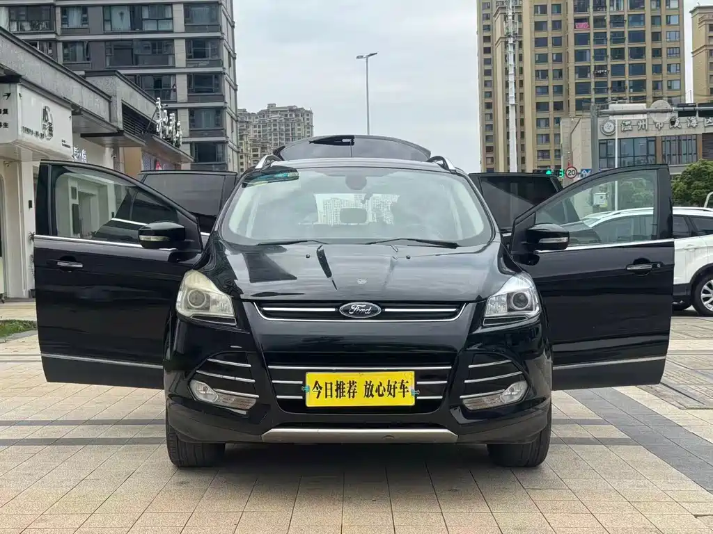 Ford Kuga — миниатюра 9