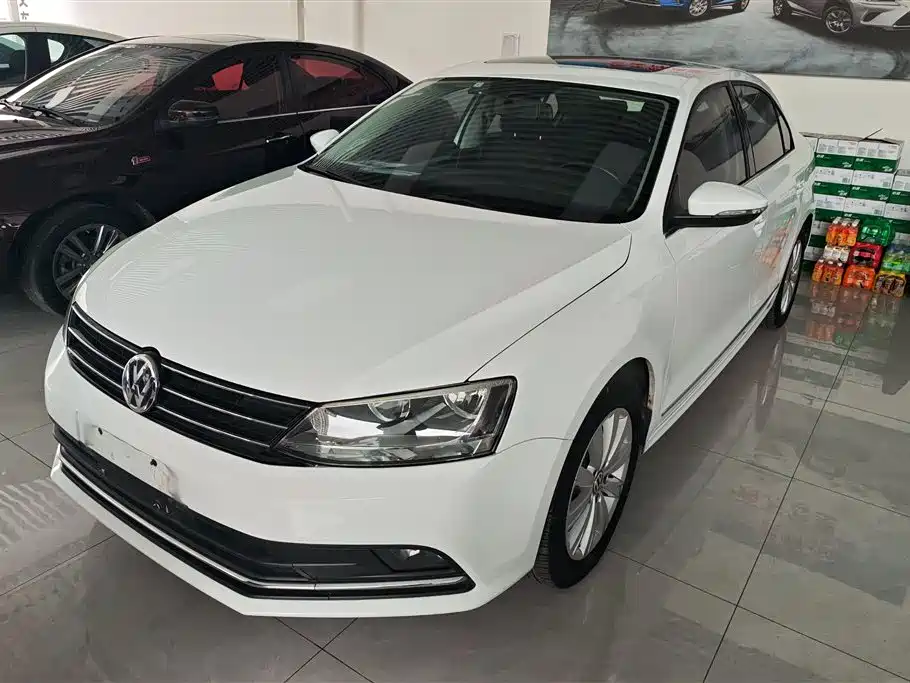 Volkswagen Sagitar 2016