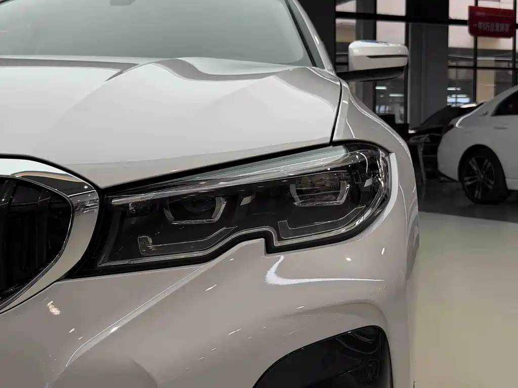 BMW 3 Series — миниатюра 5