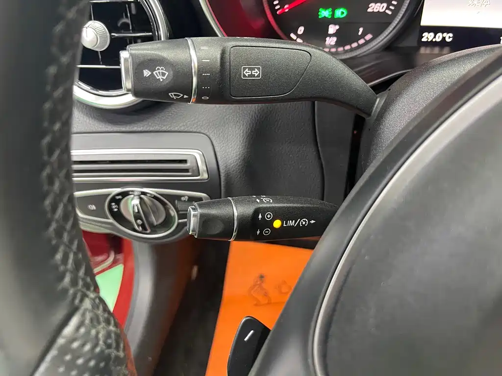 Mercedes-Benz C-Class — миниатюра 15