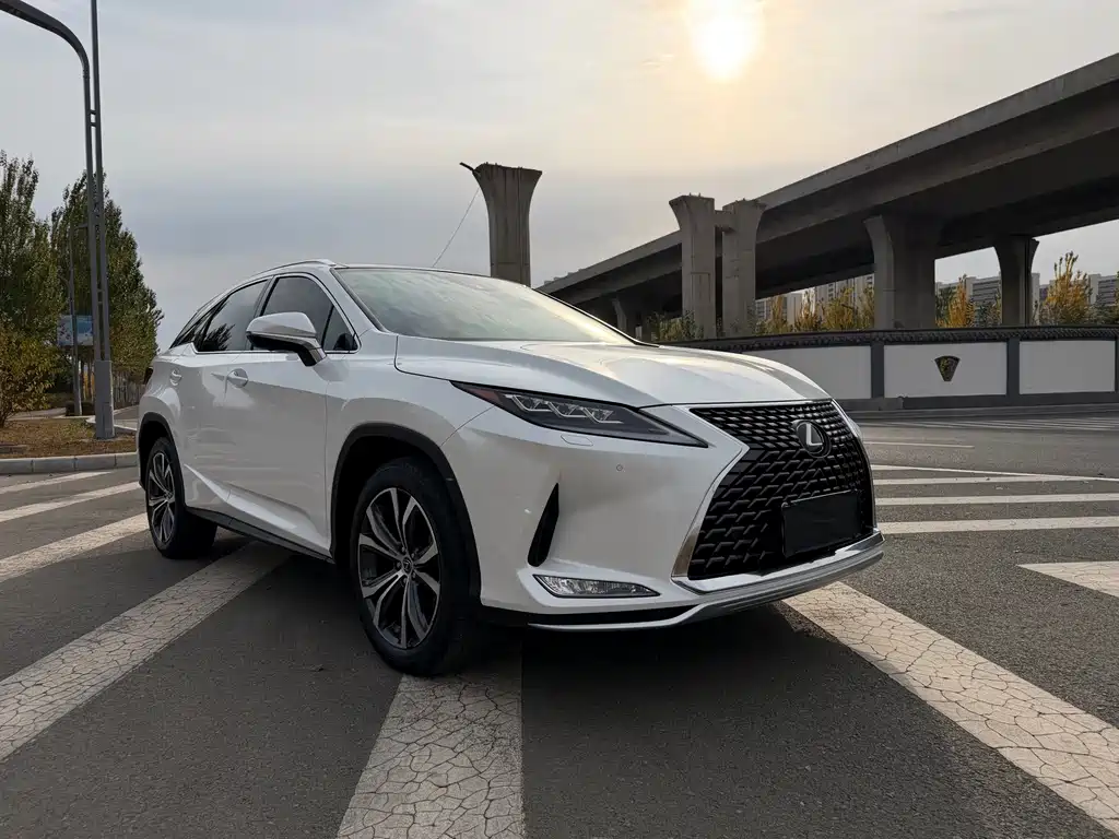 Lexus RX — миниатюра 3