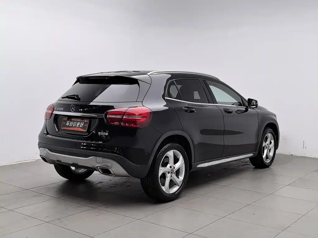 Mercedes-Benz GLA — миниатюра 2