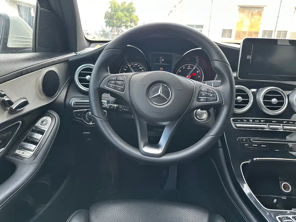 Mercedes-Benz GLC — миниатюра 11