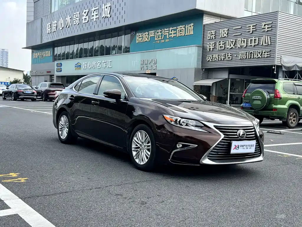 Lexus ES — миниатюра 2
