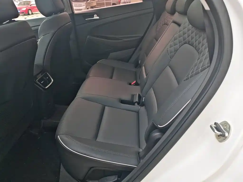 Hyundai Tucson — миниатюра 17