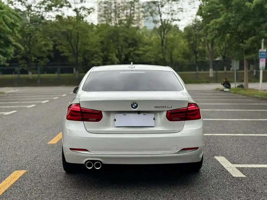 BMW 3 Series — миниатюра 9
