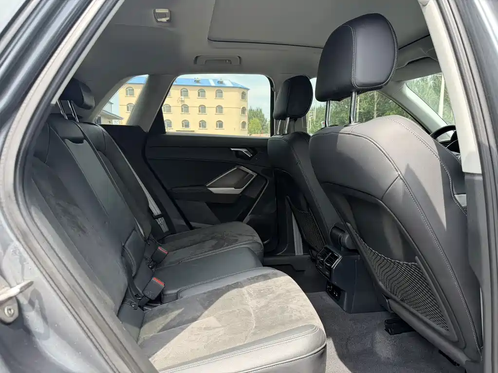 Audi Q3 — миниатюра 11