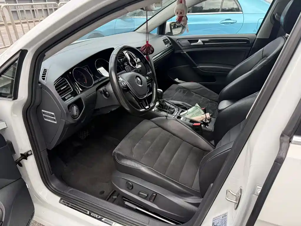 Volkswagen Golf — миниатюра 10