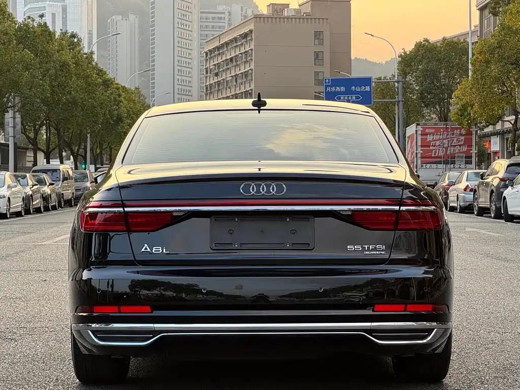 Audi A8 2022 A8L 50 TFSI quattro Comfort