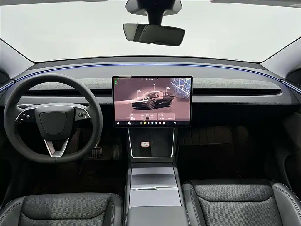 Tesla Model Y — миниатюра 9