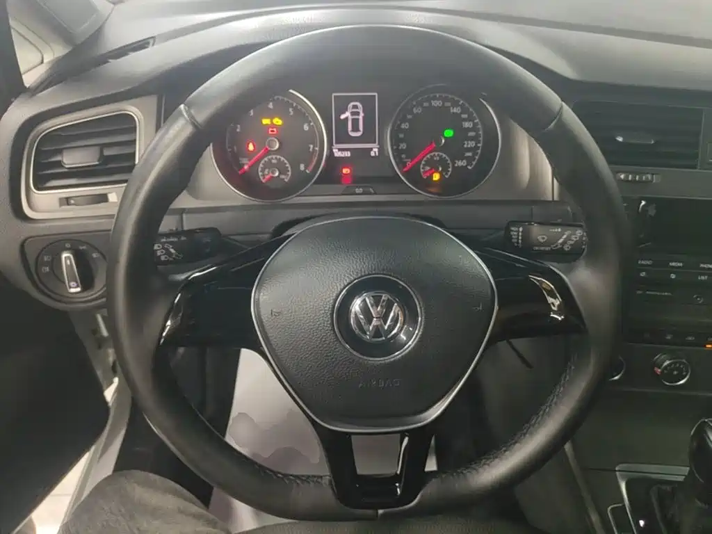 Volkswagen Golf — миниатюра 11