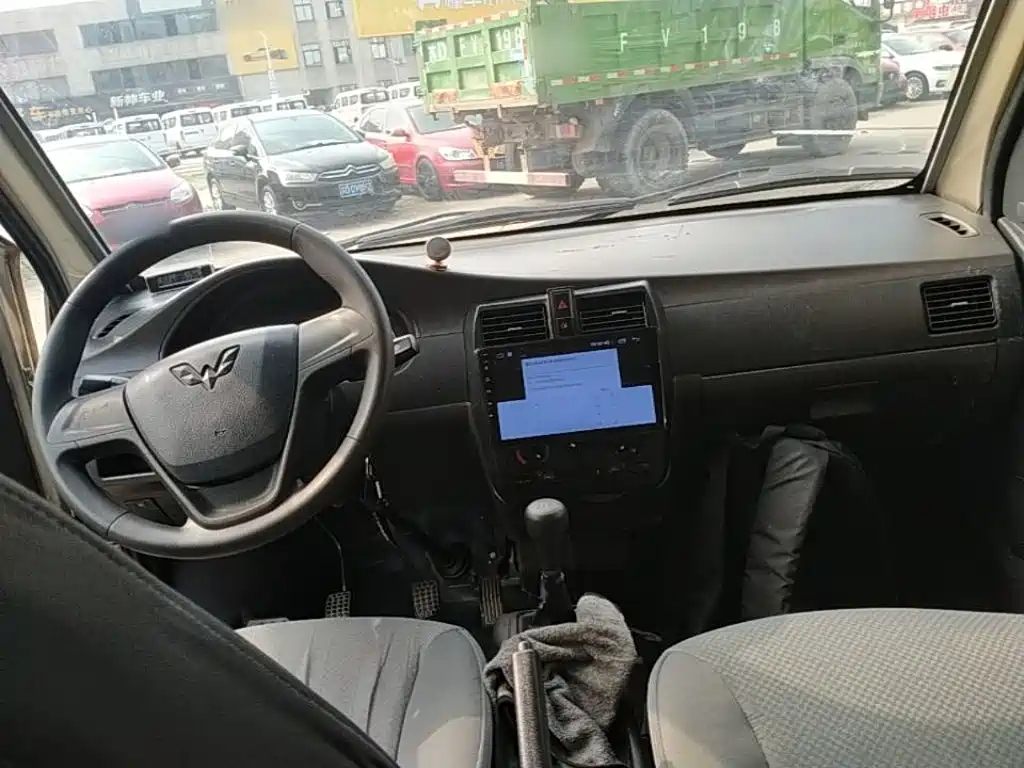 Wuling Rongguang — миниатюра 10
