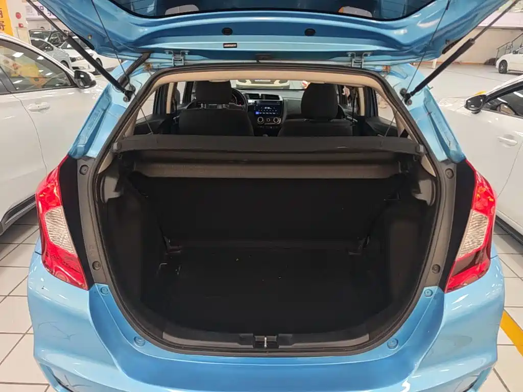 Honda Fit — миниатюра 19