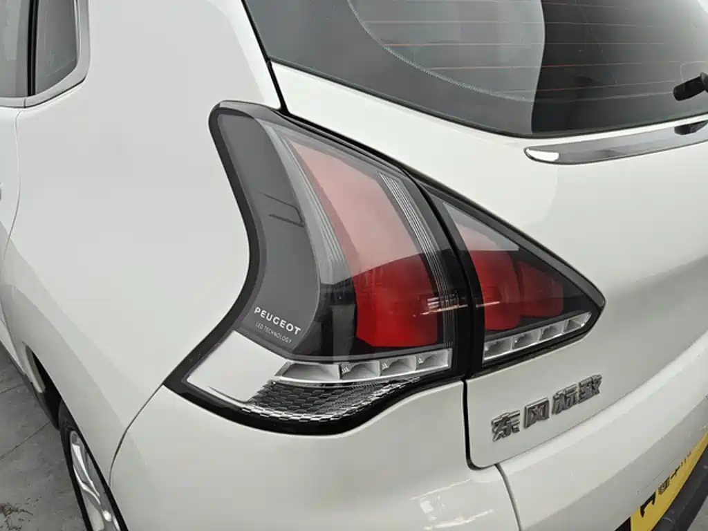 Peugeot 3008 — миниатюра 14