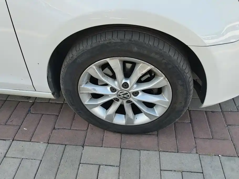 Volkswagen Golf — миниатюра 6