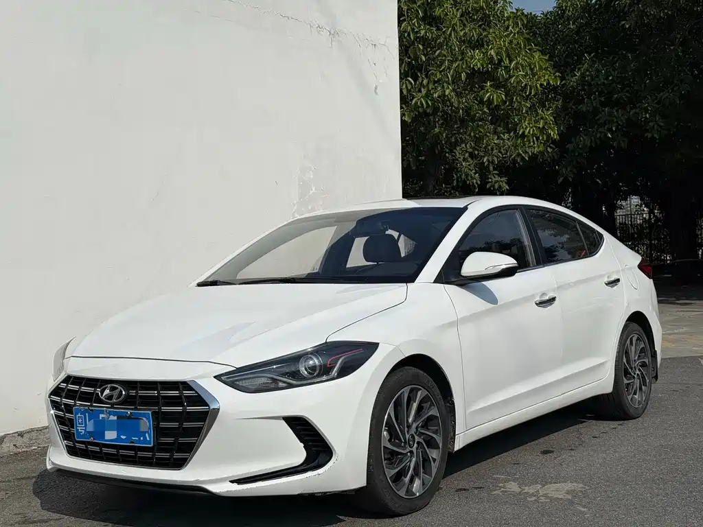 Hyundai Elantra 2020
