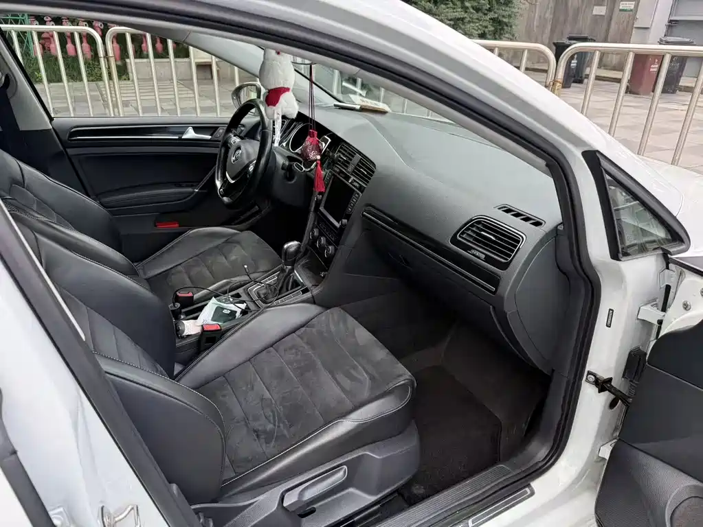 Volkswagen Golf — миниатюра 8