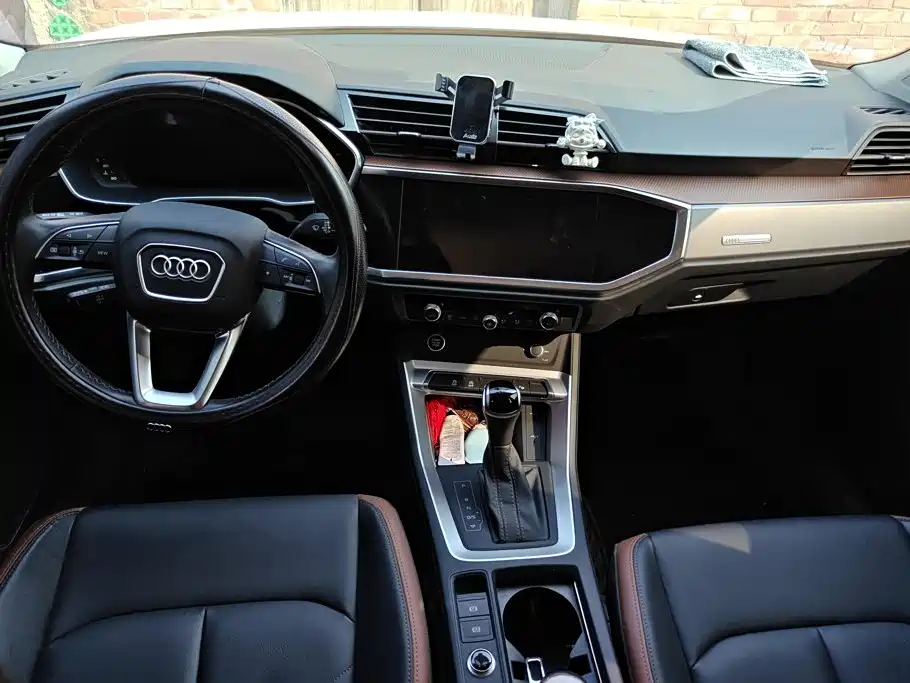 Audi Q3 — миниатюра 12