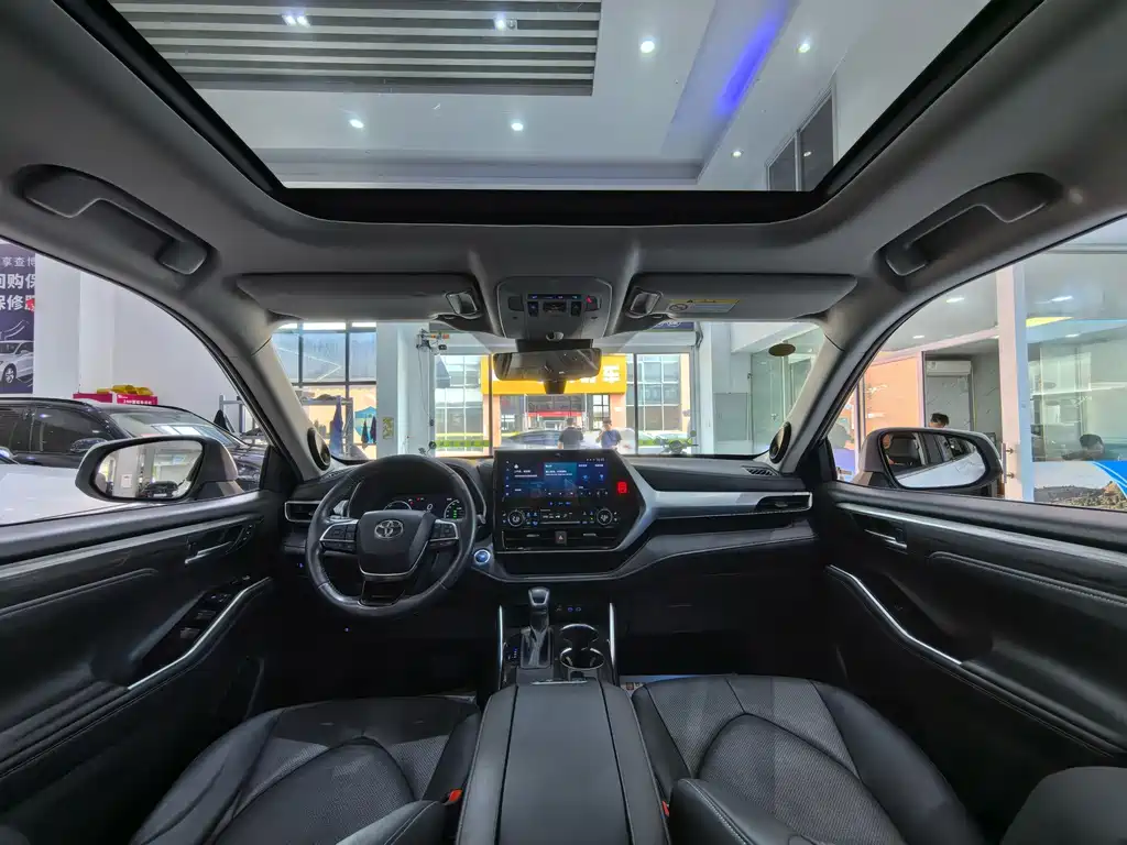 Toyota Highlander — миниатюра 13